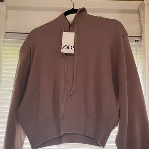 NWT ZARA Cropped Sweatshirt